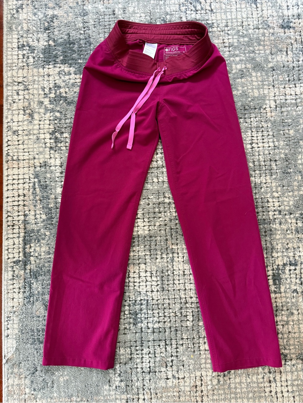 FIGS Women’s Magenta Livingston Scrub Pants